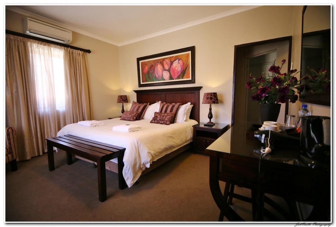 Celtis Country Lodge & Restaurant Middelburg  Exterior photo